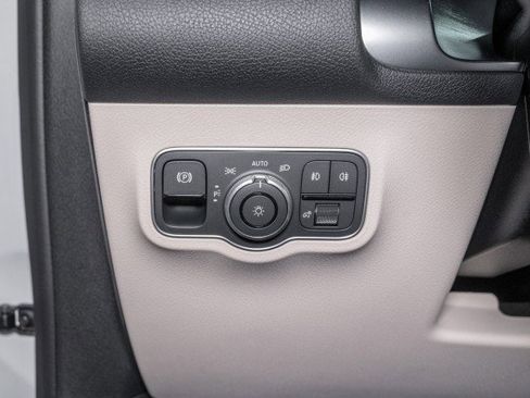 New 2026 Mercedes-Benz GLB 250 image 20