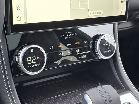 New 2025 Jaguar F-PACE R-Dynamic S image 14