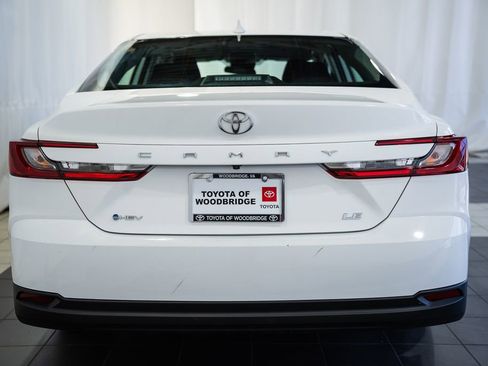 Used 2025 Toyota Camry LE FWD image 5
