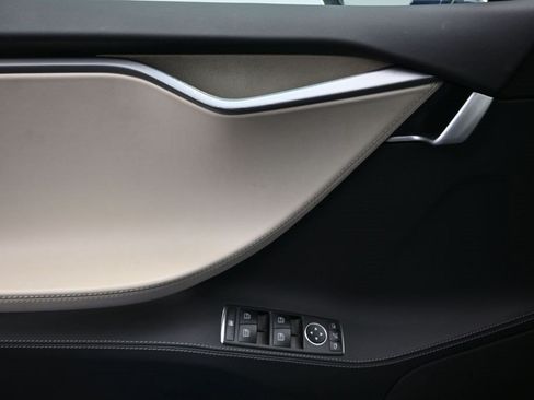 Used 2019 Tesla Model S Standard Range AWD/4WD image 14
