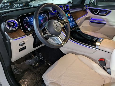 Certified 2025 Mercedes-Benz GLC 300 image 13