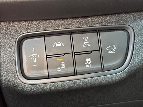 Used 2019 Hyundai Santa Fe Limited image 24