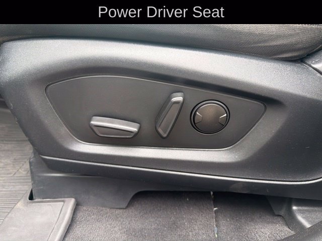 Used 2023 Ford Explorer XLT AWD/4WD image 12