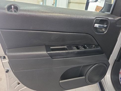 Used 2013 Jeep Patriot Latitude image 26