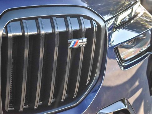 Used 2023 BMW X7 M60i w/ Executive Package image 9