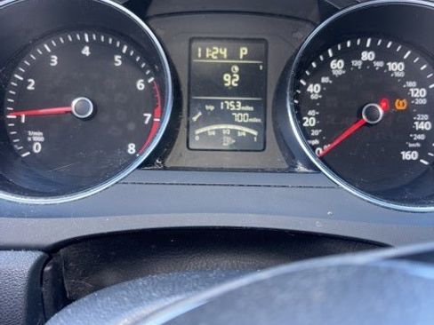 Used 2017 Volkswagen Jetta S image 8