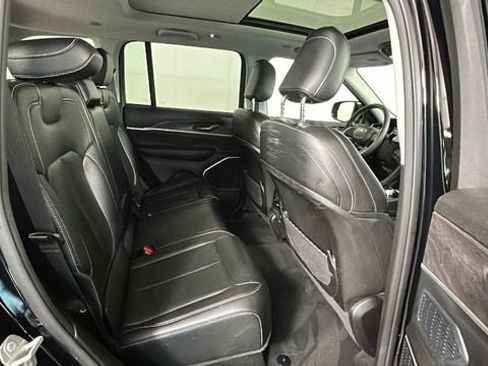 Used 2024 Jeep Grand Cherokee Limited 4xe AWD/4WD image 30