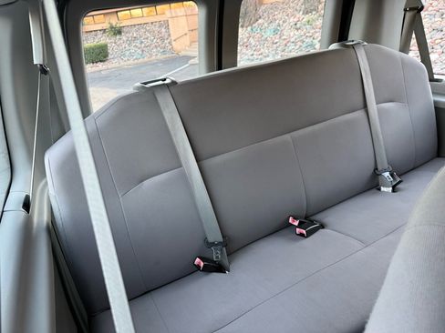 Used 2013 Ford E-350 and Econoline 350 XLT image 18