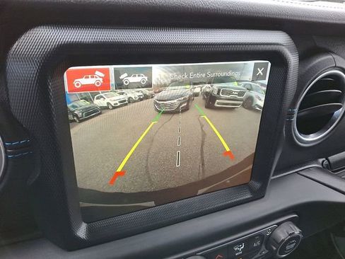 Used 2023 Jeep Wrangler Unlimited Rubicon 4xe w/ Steel Bumper Group image 15