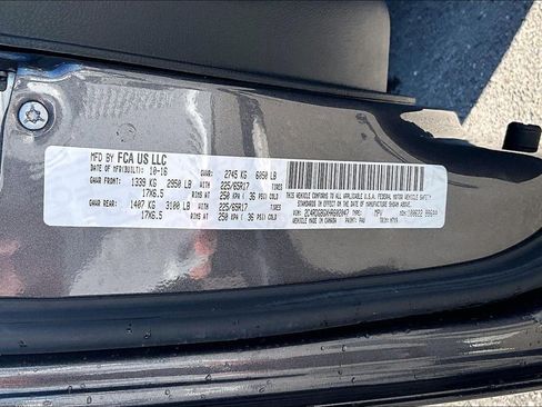 Used 2017 Dodge Grand Caravan SE FWD image 32