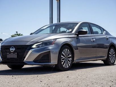 Used 2024 Nissan Altima 2.5 SV