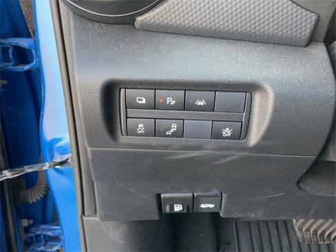 Used 2023 Nissan Kicks S image 20