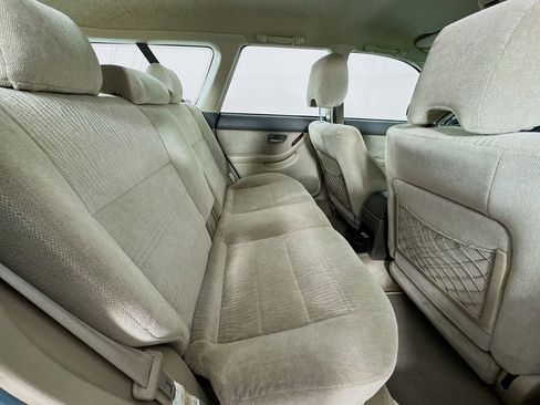 Used 2002 Subaru Outback Wagon image 30