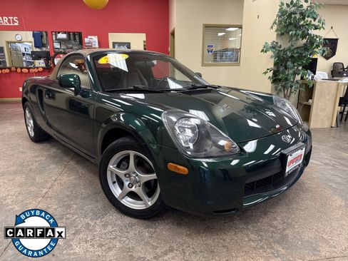 Used 2002 Toyota MR2 image 2