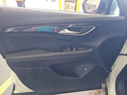 Used 2023 Buick Envision Essence w/ Sport Touring Package AWD/4WD image 15