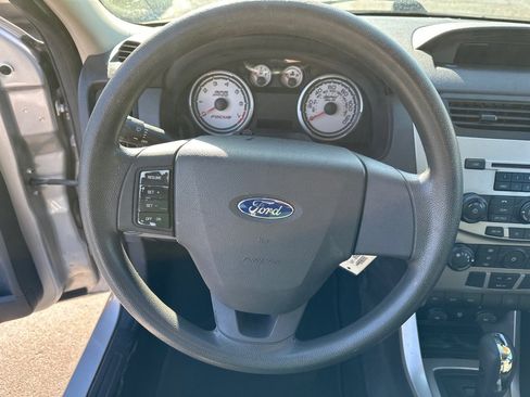 Used 2009 Ford Focus SE image 10