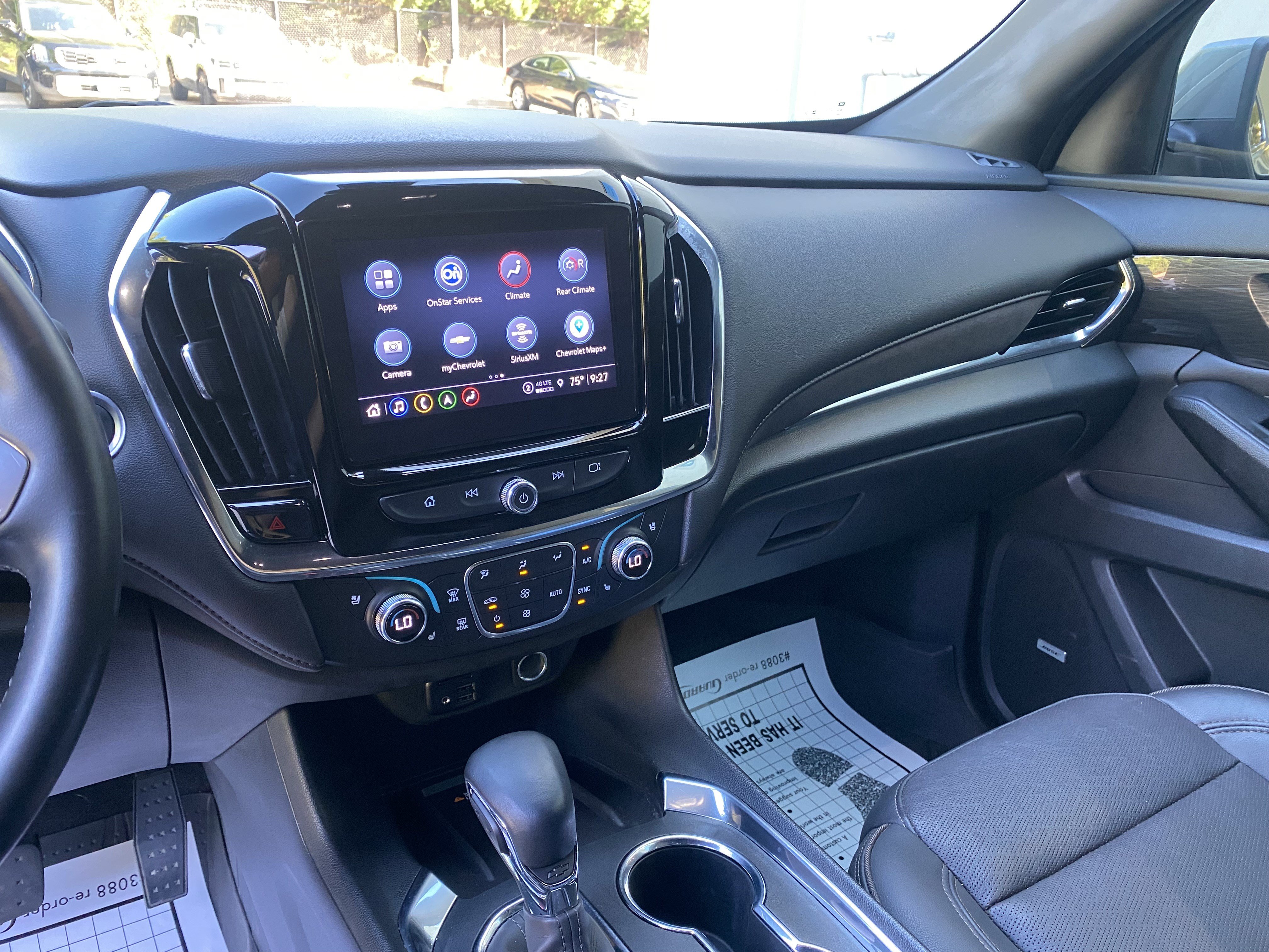 Used 2023 Chevrolet Traverse High Country FWD image 23