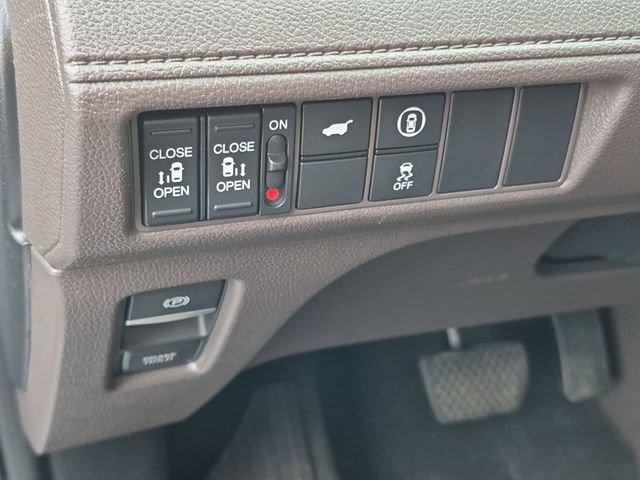 Used 2024 Honda Odyssey EX-L image 17