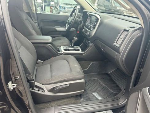 Used 2016 Chevrolet Colorado LT w/ Midnight Edition AWD/4WD image 19