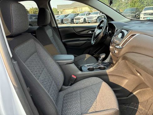 Used 2022 Chevrolet Equinox LT AWD/4WD image 34