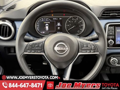 Used 2025 Nissan Versa SV image 15