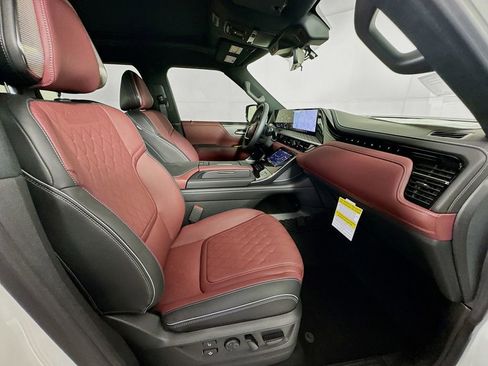 New 2026 INFINITI QX80 Autograph image 38