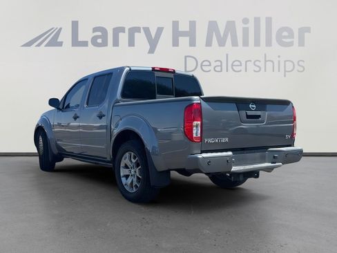 Used 2020 Nissan Frontier SV RWD image 4