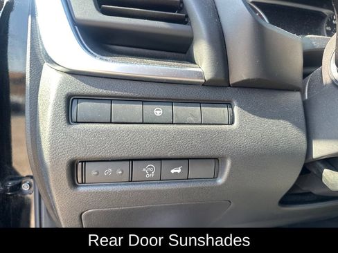 Used 2023 Nissan Rogue SV w/ SV Premium B Package image 20