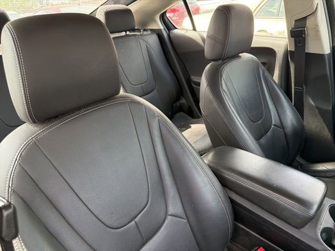 Used 2014 Chevrolet Volt Premium w/ Premium Trim Package image 7