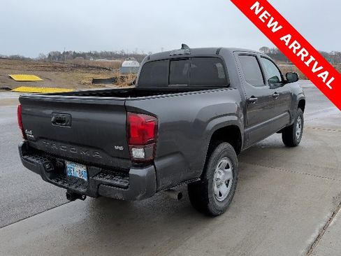 Used 2023 Toyota Tacoma SR image 3
