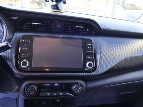 Used 2021 Nissan Kicks SV image 13