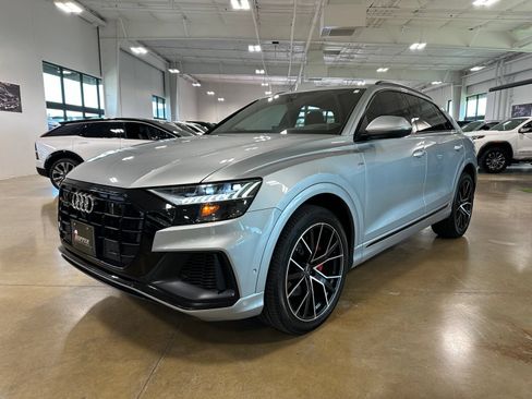 Used 2023 Audi Q8 Premium Plus AWD/4WD image 3