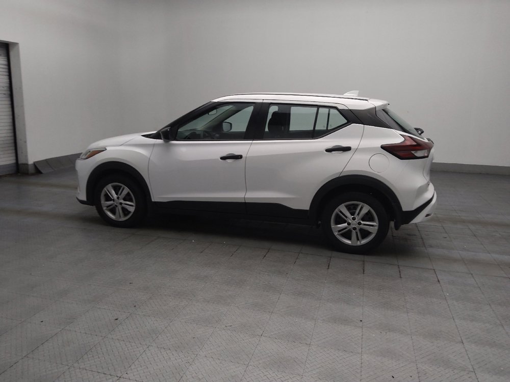 Used 2023 Nissan Kicks S FWD image 3