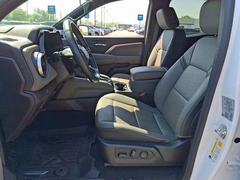 Certified 2025 Chevrolet Colorado ZR2 w/ Technology Package AWD/4WD image 14