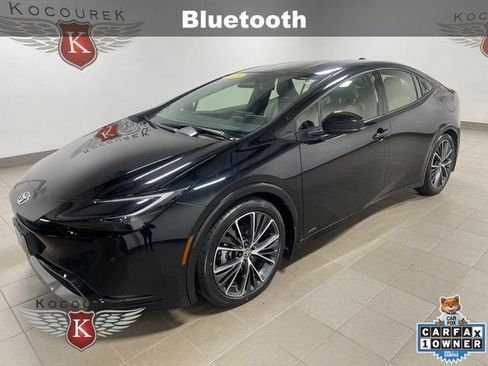 Used 2023 Toyota Prius XLE image 3