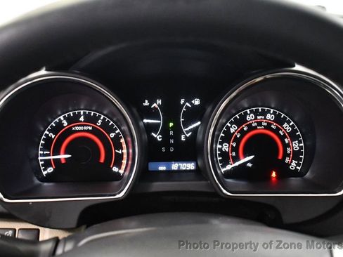 Used 2012 Toyota Highlander Limited w/ Tow Pkg image 35