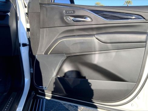 Certified 2024 Cadillac Escalade ESV V w/ LPO, ONYX Package image 22
