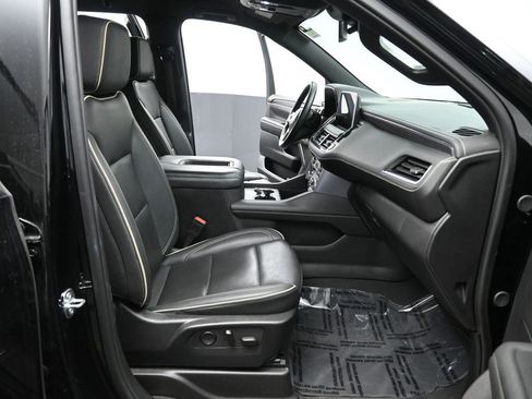 Used 2024 GMC Yukon XL SLT image 21