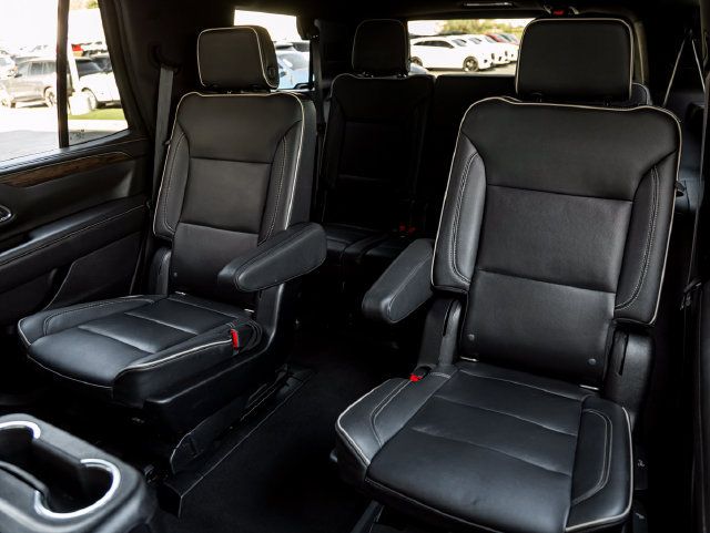 Used 2021 Chevrolet Tahoe Premier AWD/4WD image 31
