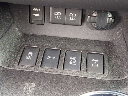 Used 2017 Toyota Highlander Limited Platinum w/ Carpet Mat Package image 25