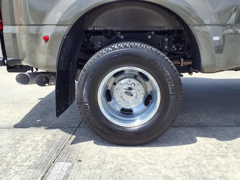 Used 2026 Ford F350 Lariat AWD/4WD image 11