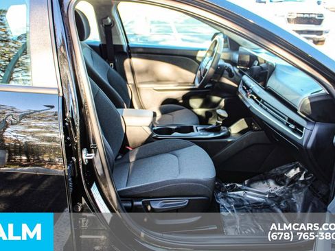 Used 2025 Kia K4 LXS image 20