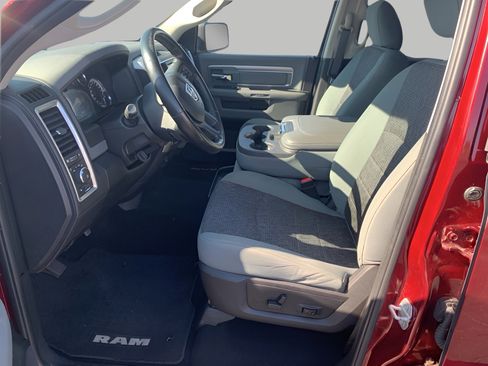 Used 2019 RAM 1500 Big Horn image 9