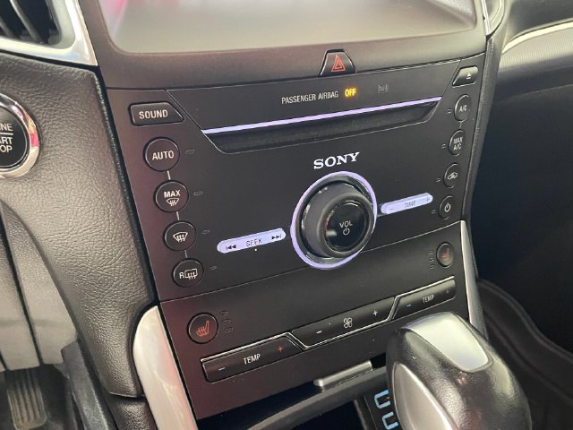 Used 2016 Ford Edge Titanium w/ Technology Package AWD/4WD image 9