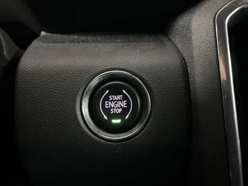 Certified 2025 GMC Acadia Elevation image 17