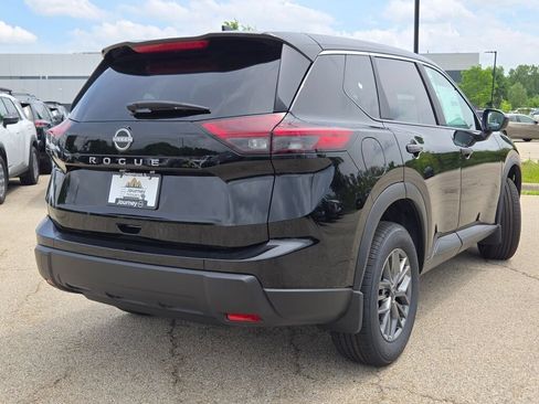 New 2026 Nissan Rogue S FWD image 10