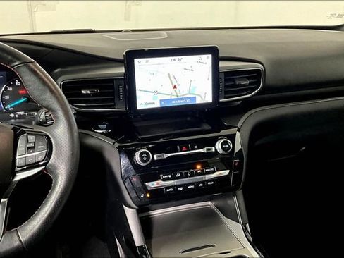 Used 2023 Ford Explorer ST-Line image 6