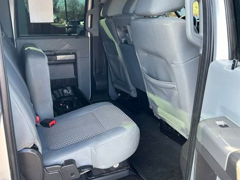 Used 2011 Ford F250 XLT w/ XLT Appearance Pkg image 11