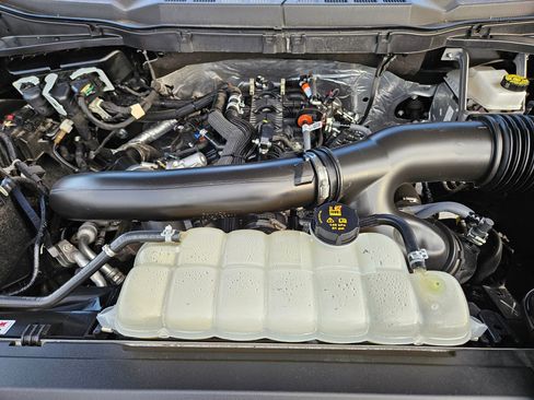 Used 2025 Ford F150 Lariat AWD/4WD image 35