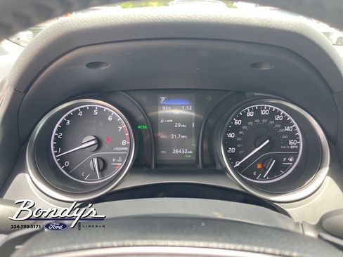 Used 2024 Toyota Camry SE FWD image 4